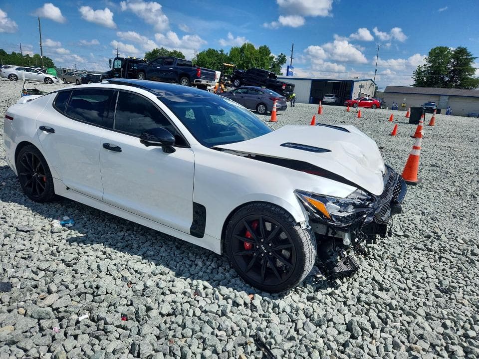 2022 KIA STINGER GT2 4