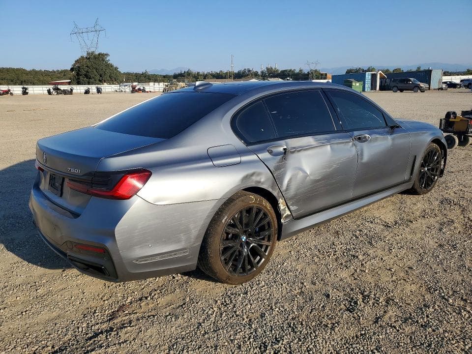 2022 BMW 750 XI 3
