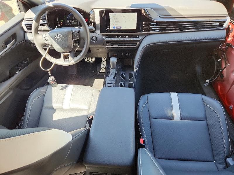 2026 TOYOTA CAMRY SE 8