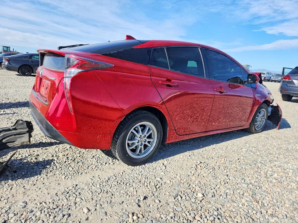 2018 TOYOTA PRIUS THREE 3