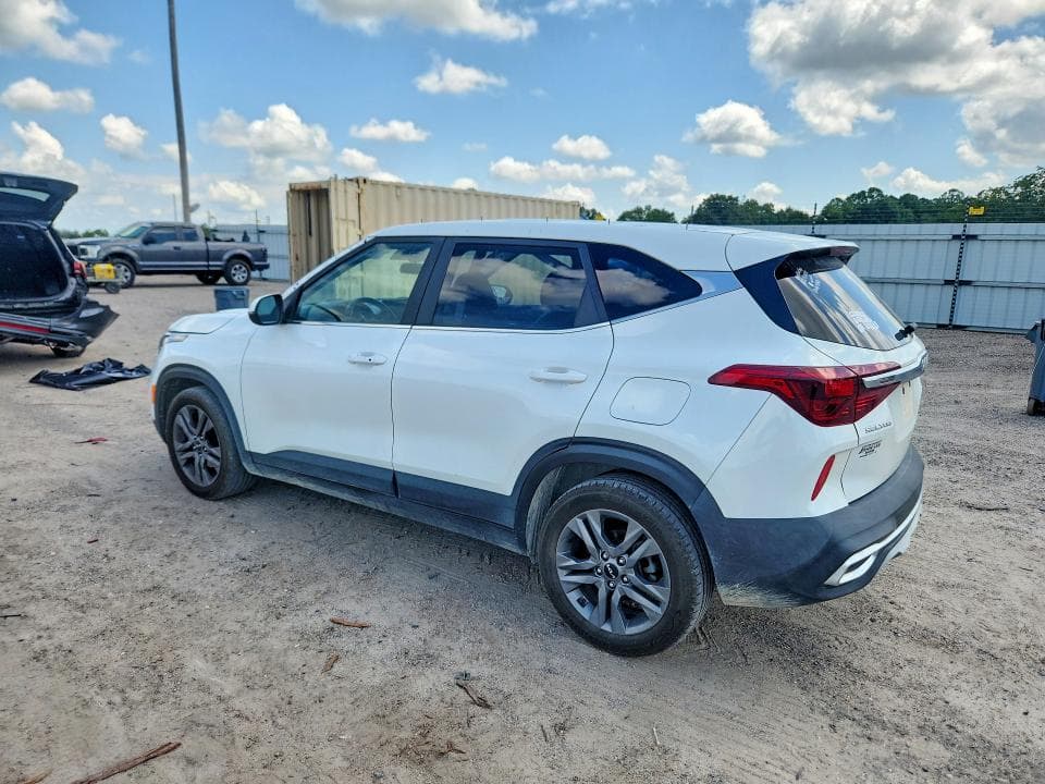 2022 KIA SELTOS S 2