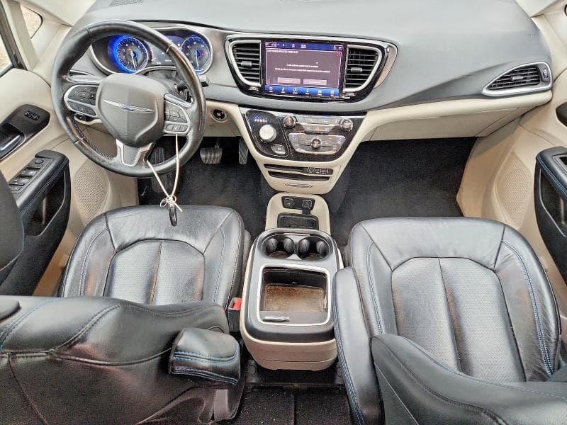 2021 CHRYSLER PACIFICA TOURING L 8