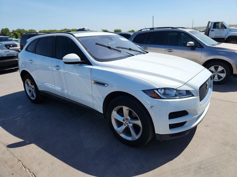 2017 JAGUAR F-PACE PREMIUM 4