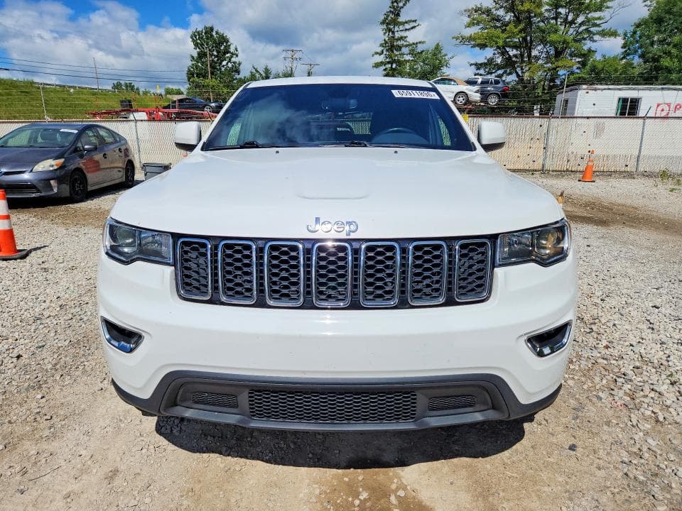 2022 JEEP GRAND CHEROKEE LAREDO E 5