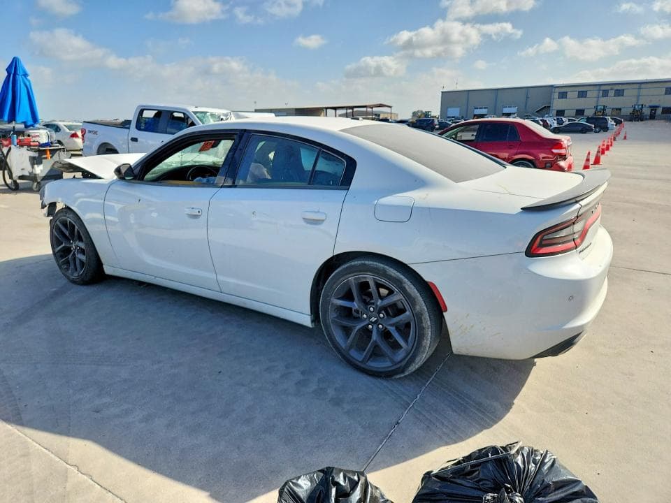 2019 DODGE CHARGER SXT 2