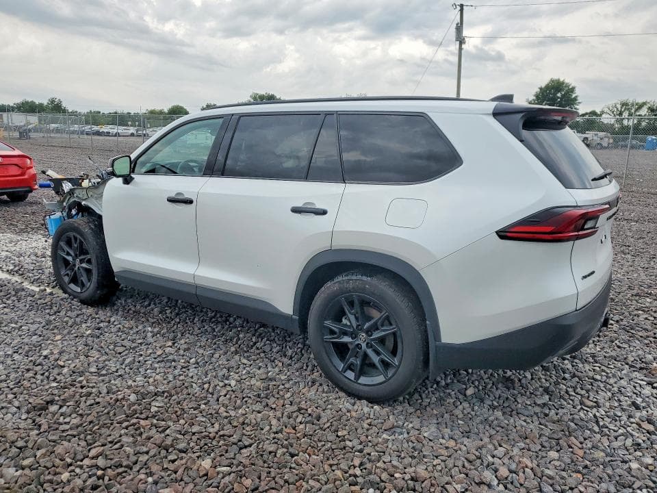 2026 TOYOTA GRAND HIGHLANDER HYBRID NIGHTSHADE 2
