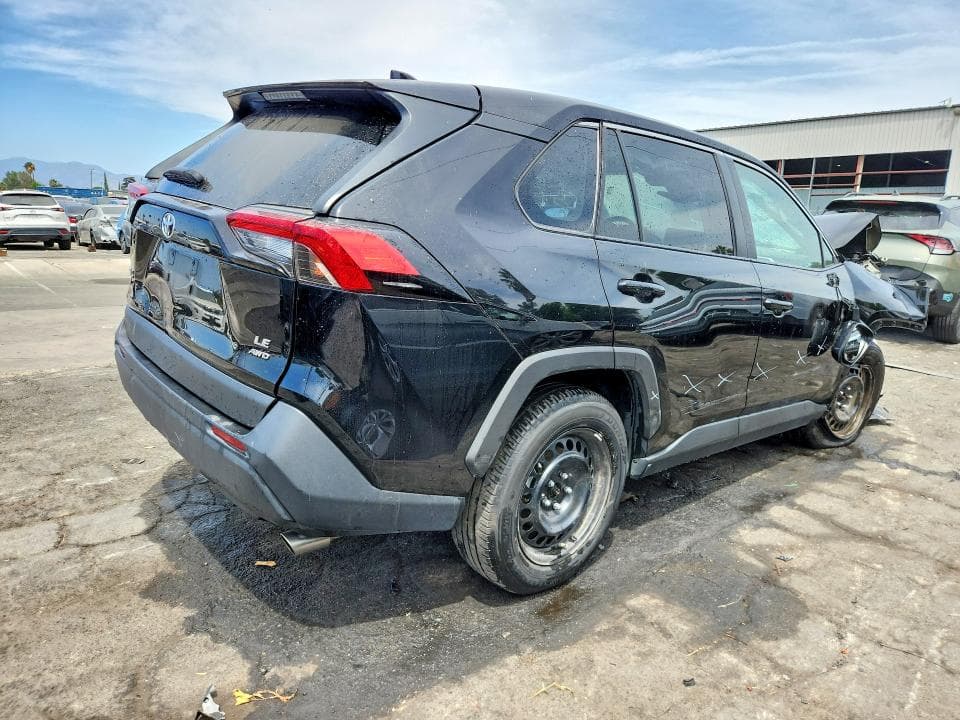 2025 TOYOTA RAV4 LE 3