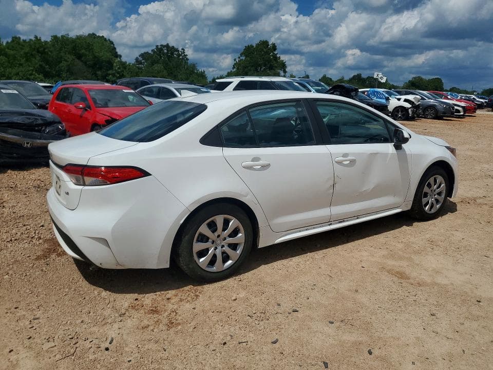 2021 TOYOTA COROLLA LE 3