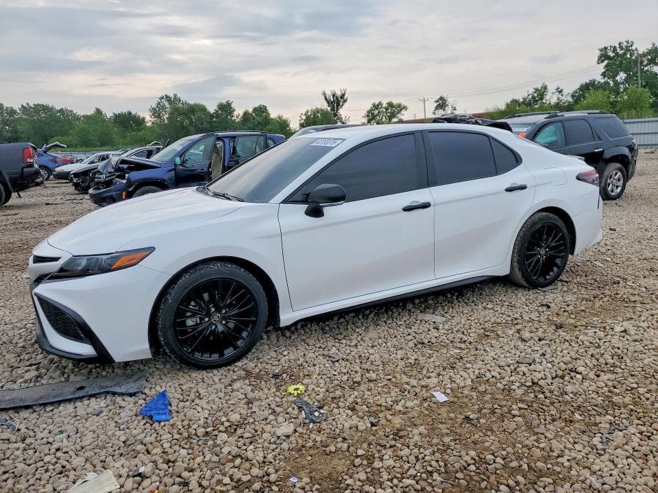 2022 TOYOTA CAMRY SE NIGHTSHADE