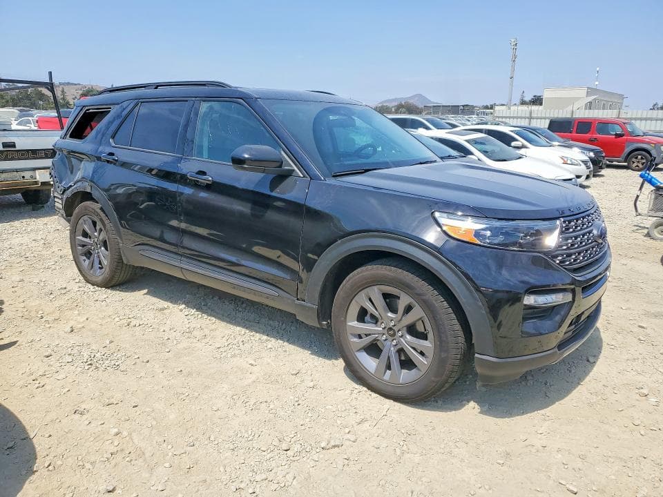 2022 FORD EXPLORER XLT 4