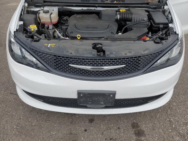 2024 CHRYSLER VOYAGER LX 12