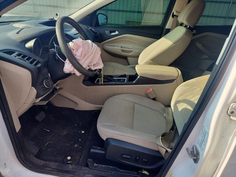 2017 FORD ESCAPE SE 7