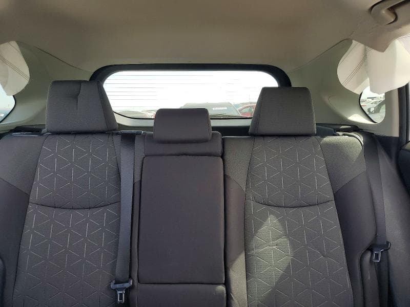 2022 TOYOTA RAV4 XLE 10
