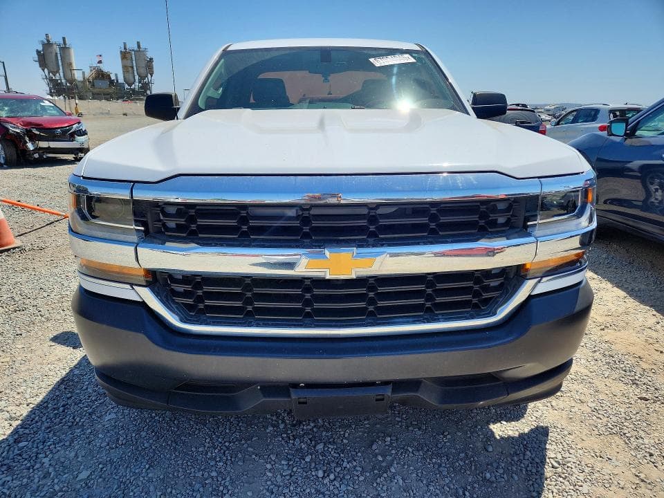 2017 CHEVROLET SILVERADO C1500 5