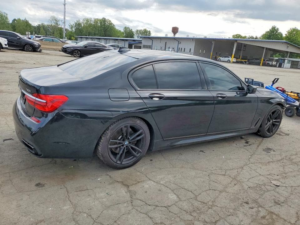 2017 BMW 750 XI 3