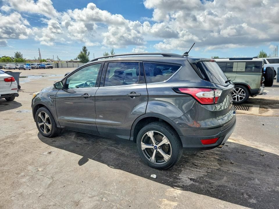 2018 FORD ESCAPE SEL 2