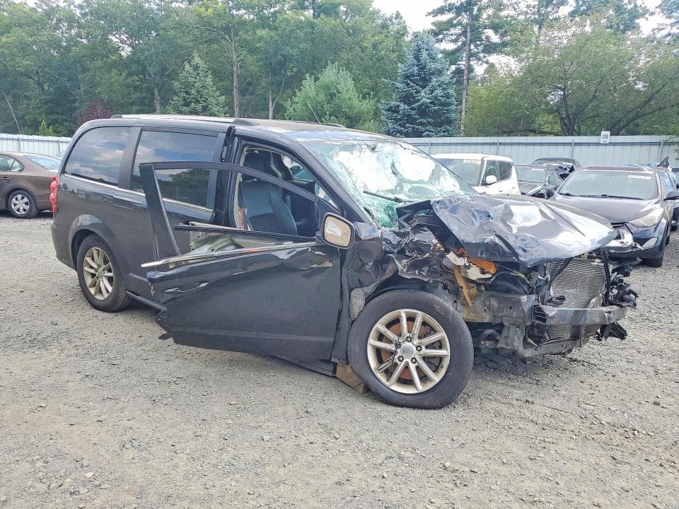 2018 DODGE GRAND CARAVAN SXT 4