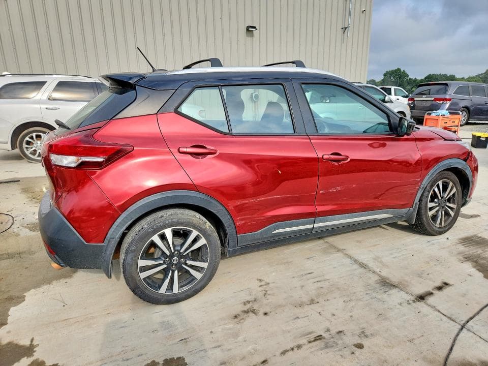 2018 NISSAN KICKS SR 3