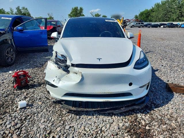 2023 TESLA MODEL Y 5