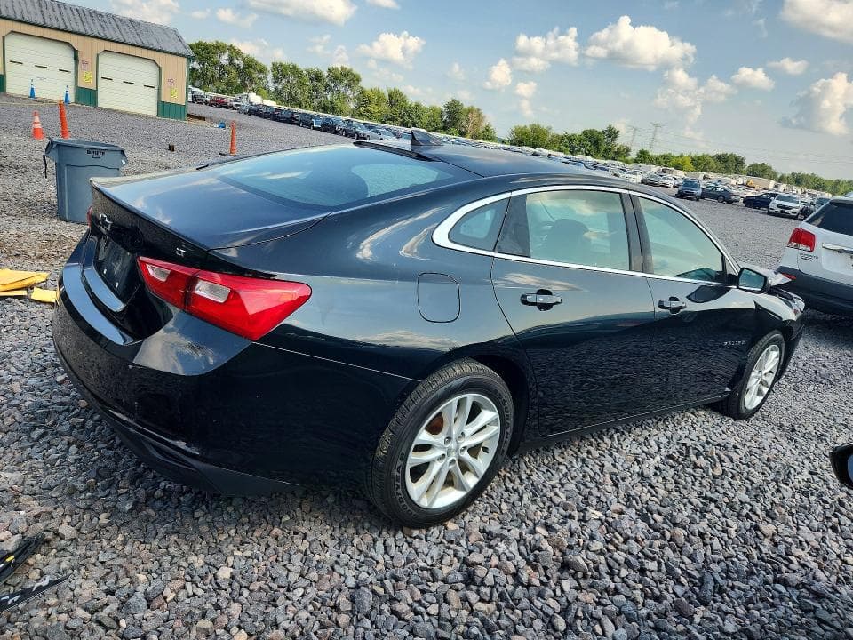 2017 CHEVROLET MALIBU LT 3