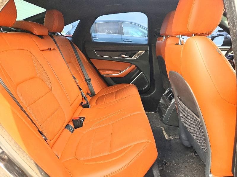 2021 JAGUAR XF R-DYNAMIC SE 10
