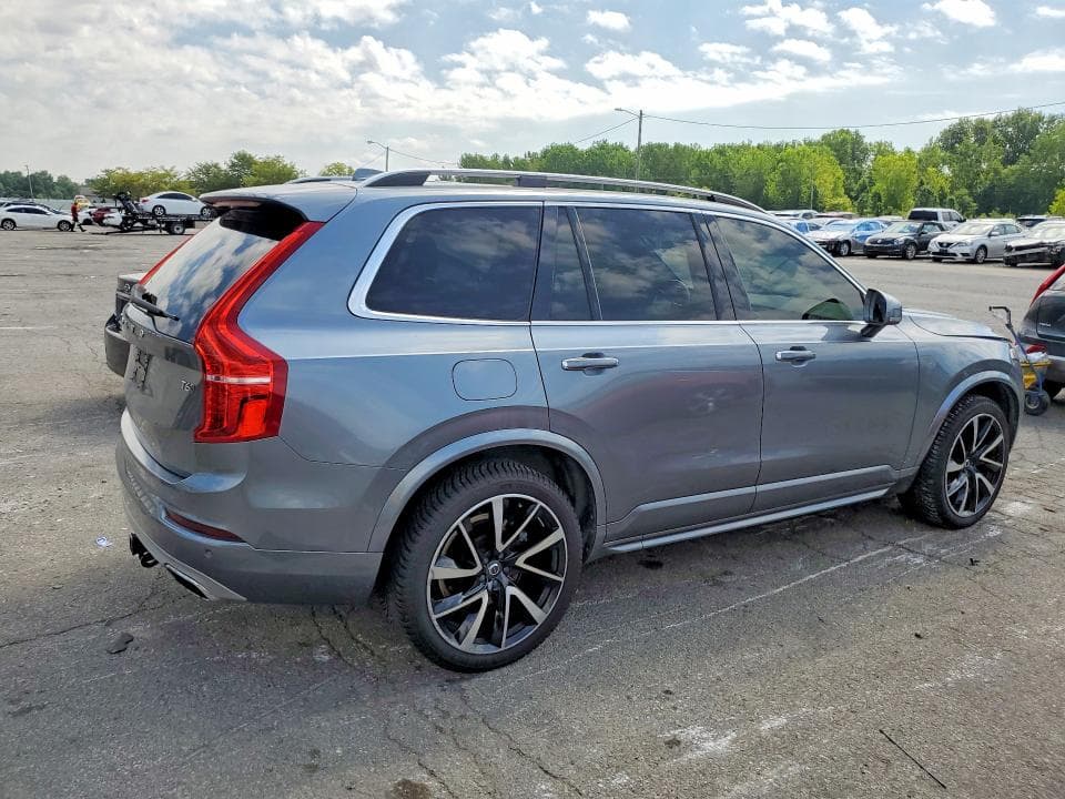 2018 VOLVO XC90 T6 3