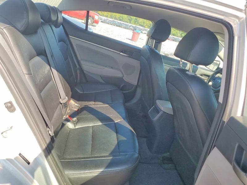 2017 HYUNDAI ELANTRA SE 10