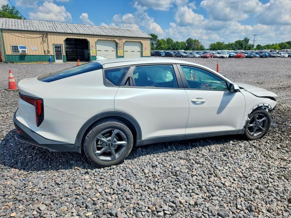 2025 KIA K4 LXS 3