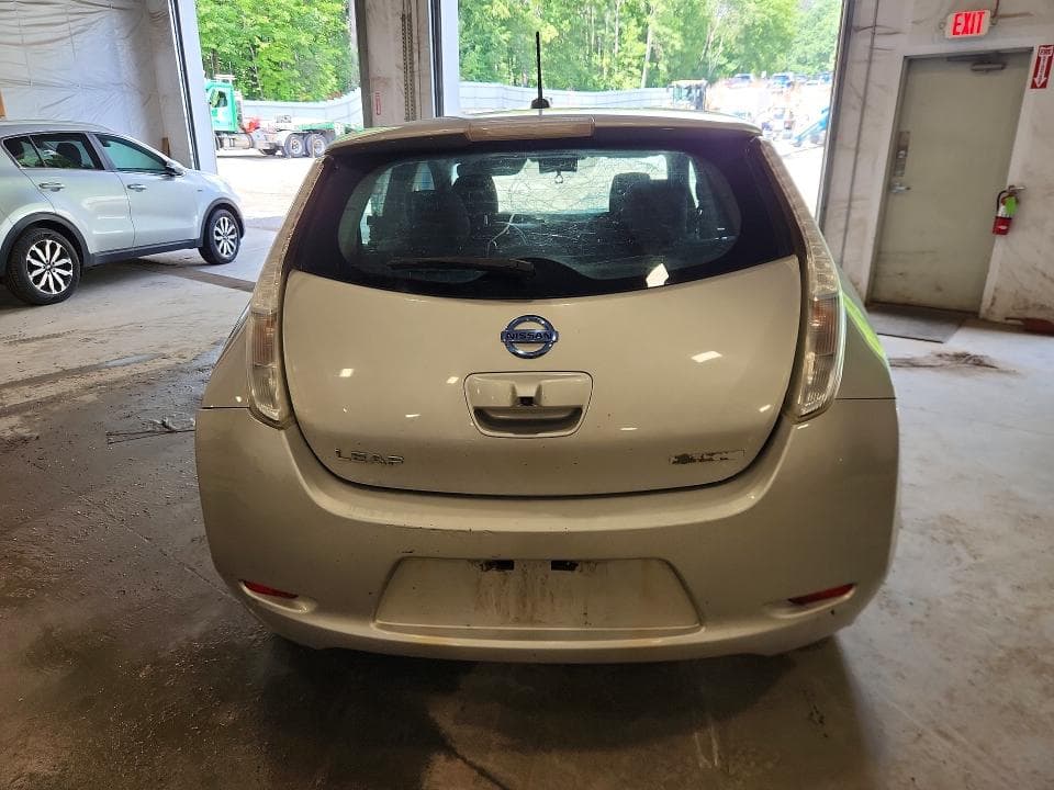2017 NISSAN LEAF S 6