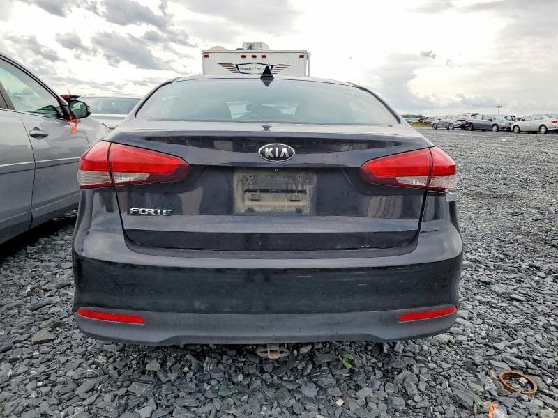 2018 KIA FORTE LX 6