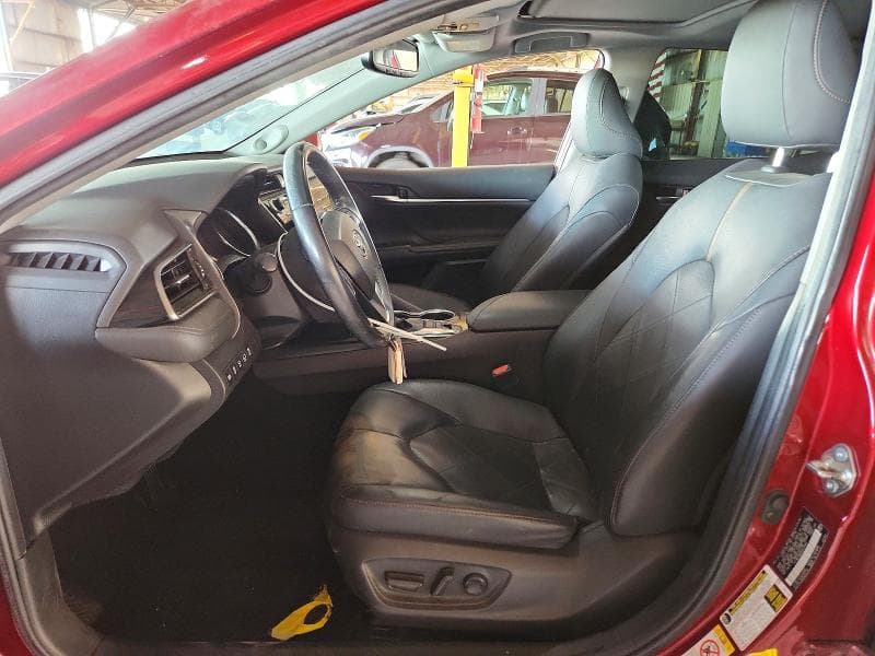 2019 TOYOTA CAMRY HYBRID XLE 7