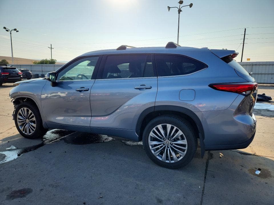 2021 TOYOTA HIGHLANDER PLATINUM PLATINUM 2