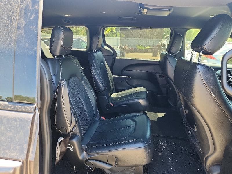 2019 CHRYSLER PACIFICA TOURING L 11