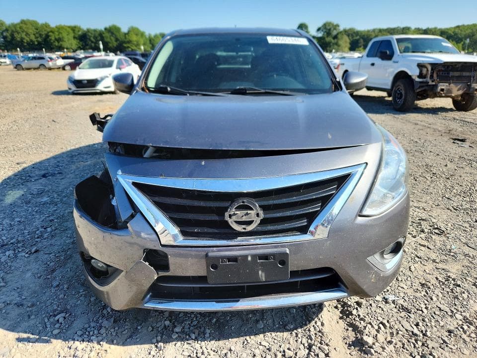 2018 NISSAN VERSA SV 5