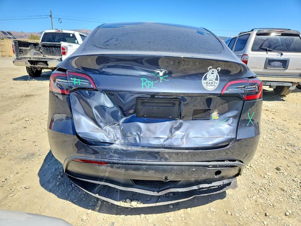 2023 TESLA MODEL Y 6