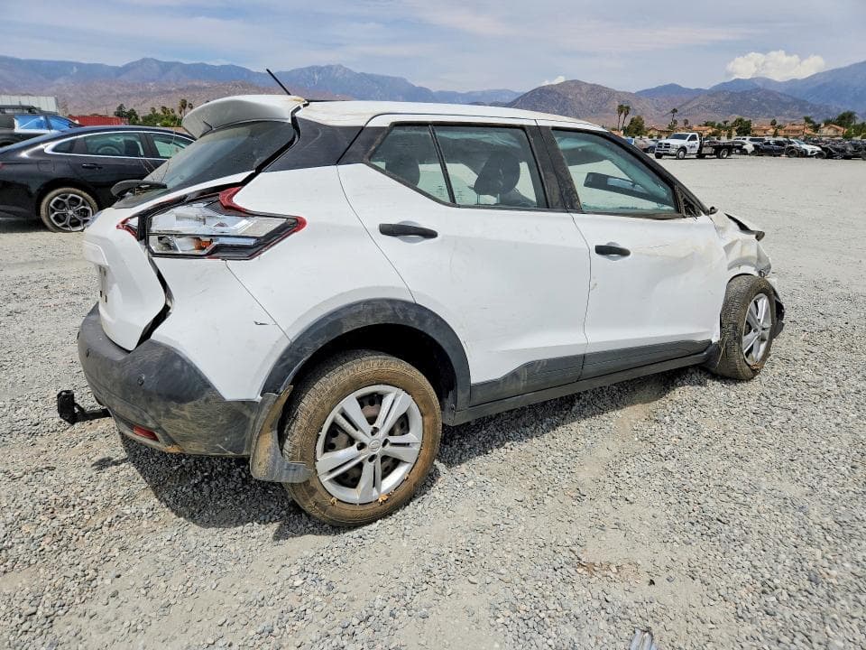 2020 NISSAN KICKS S 3