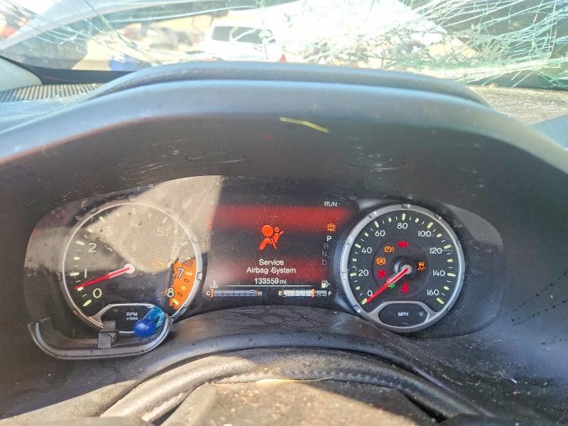 2017 JEEP RENEGADE TRAILHAWK 9