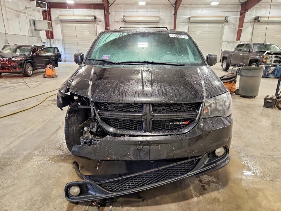 2018 DODGE GRAND CARAVAN GT 5
