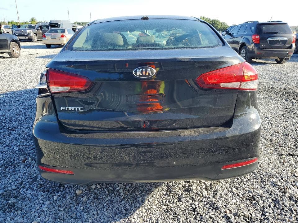 2017 KIA FORTE LX 6