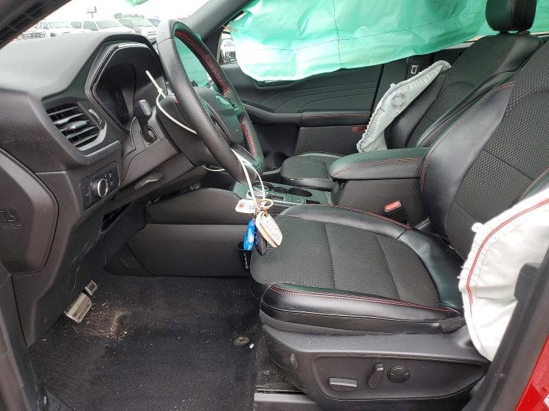 2024 FORD ESCAPE ST LINE 7