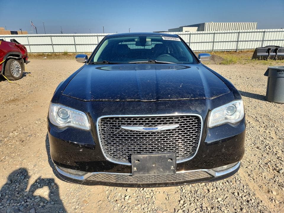 2019 CHRYSLER 300 LIMITED 5