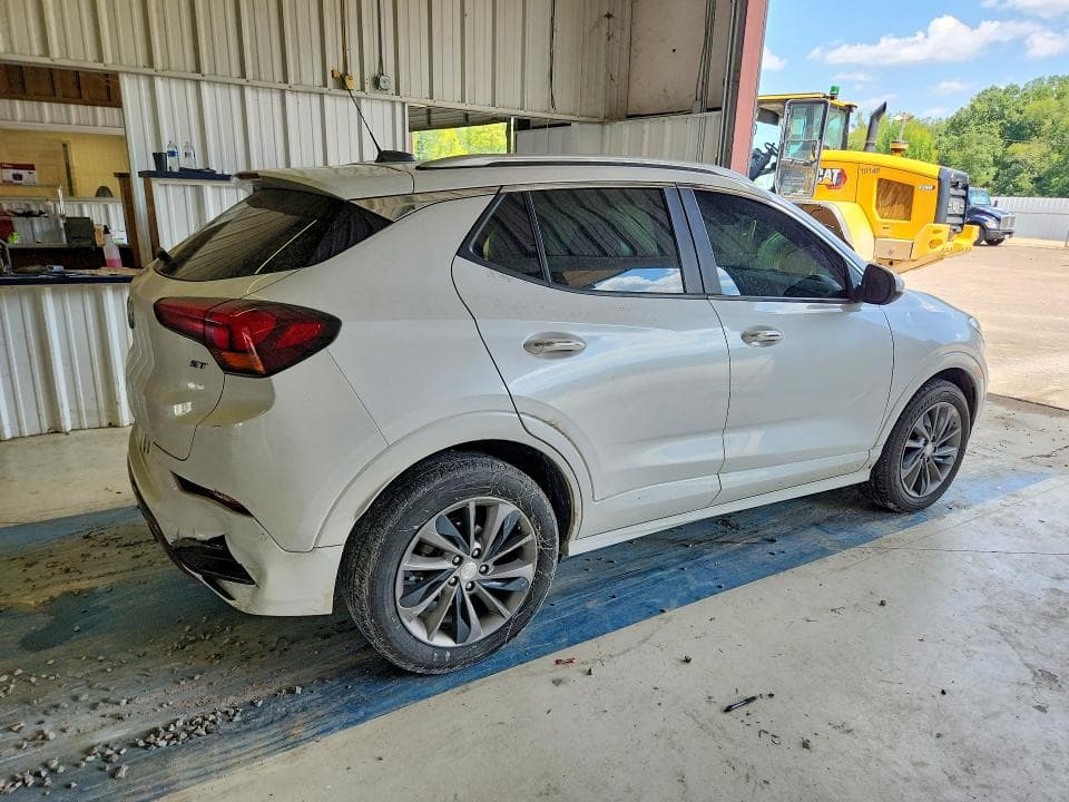 2022 BUICK ENCORE GX SELECT 3