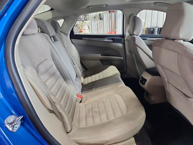 2020 FORD FUSION SE 10