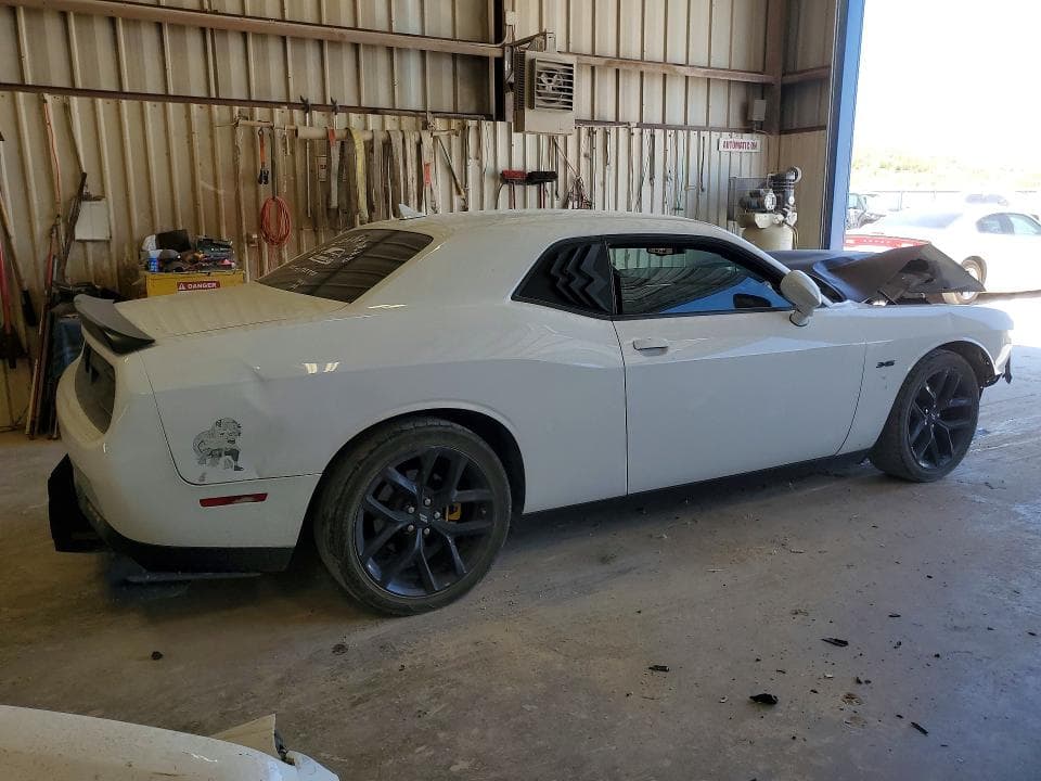 2023 DODGE CHALLENGER R/T 3