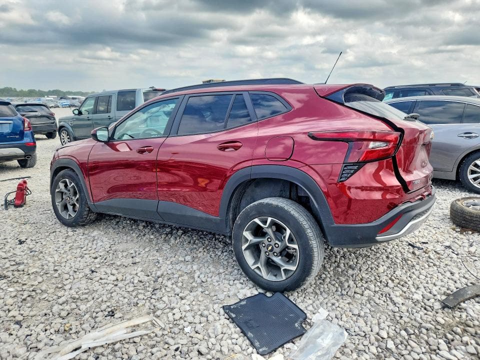 2025 CHEVROLET TRAX 1LT 2