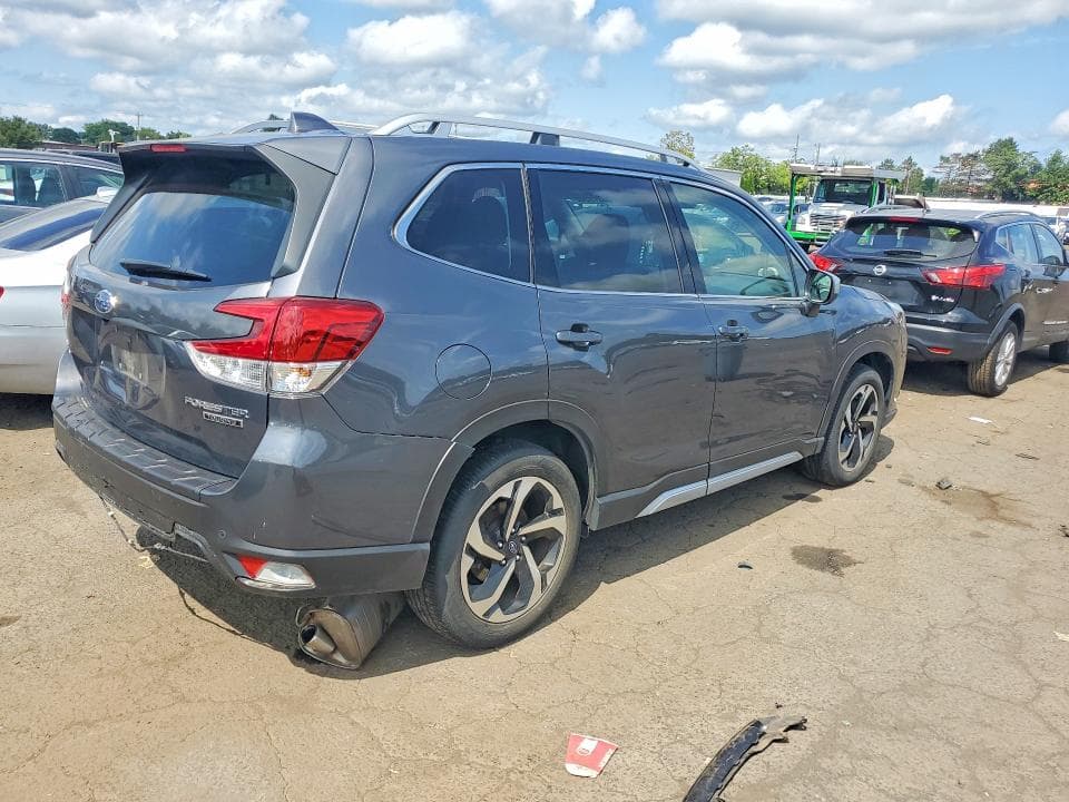 2023 SUBARU FORESTER TOURING 3
