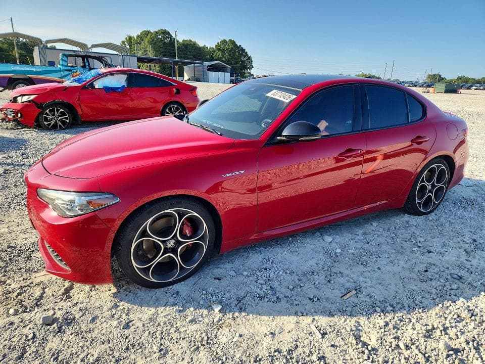 2022 ALFA ROMEO GIULIA SUPER