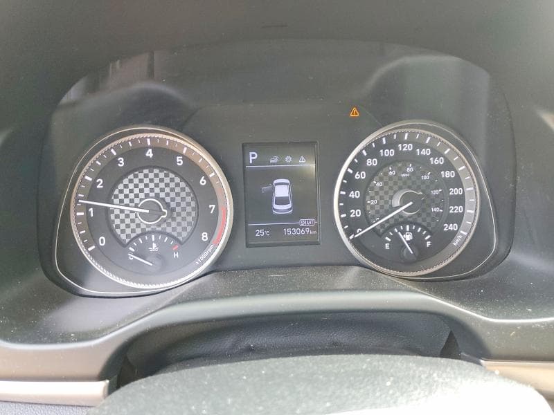 2020 HYUNDAI ELANTRA SEL 9