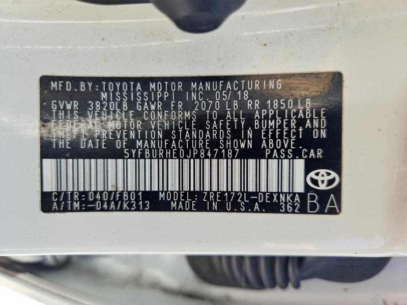 2018 TOYOTA COROLLA LE 12
