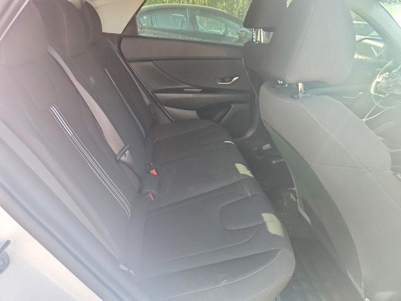 2021 HYUNDAI ELANTRA SEL 10